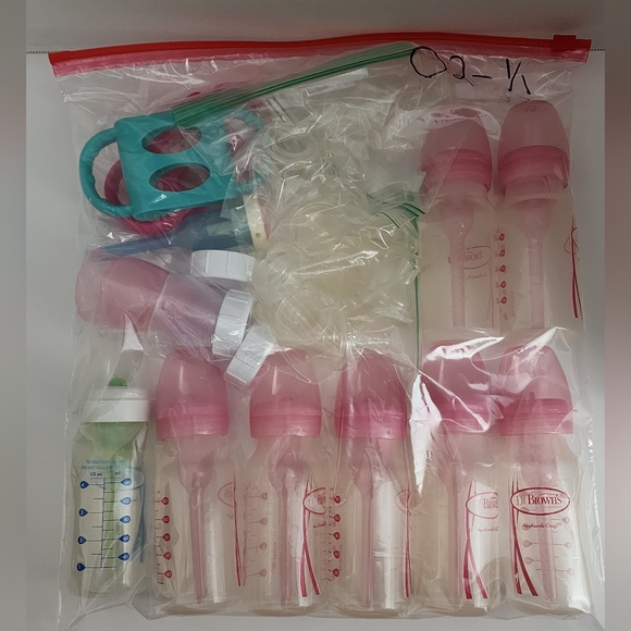 Dr Brown 8 4oz Anti Colic Bottles - Picture 2 of 8